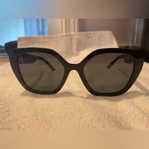 Ladies Prada sunglasses